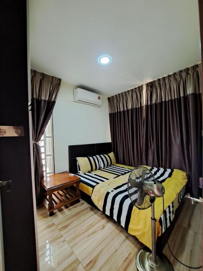 Rayyan Ashraf Homestay Κότα Μπάρου Εξωτερικό φωτογραφία