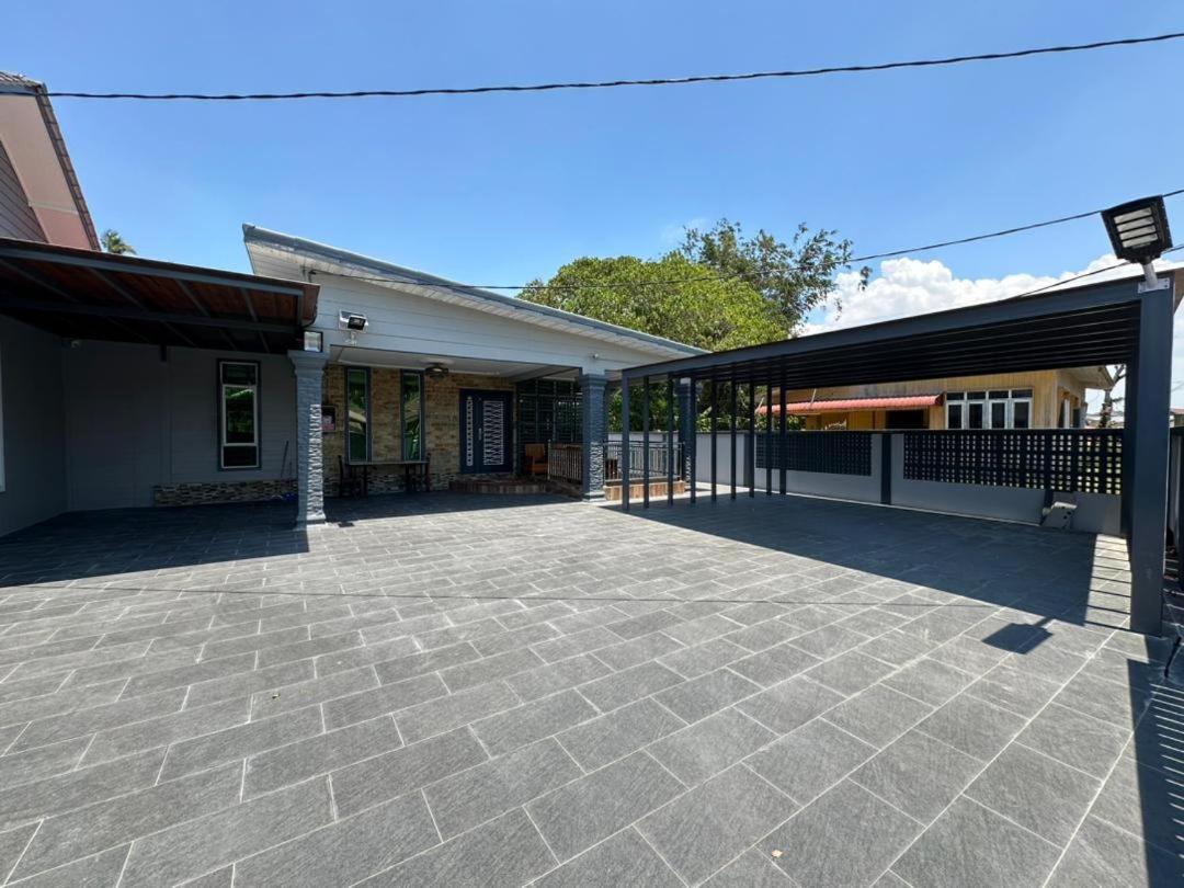 Rayyan Ashraf Homestay Κότα Μπάρου Εξωτερικό φωτογραφία